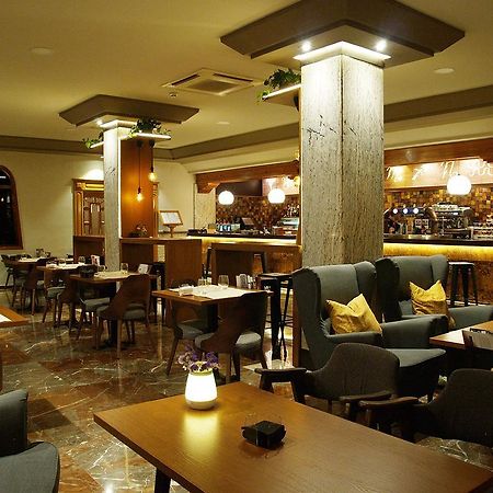 Hotel Zodiaco Bailen Bagian luar foto