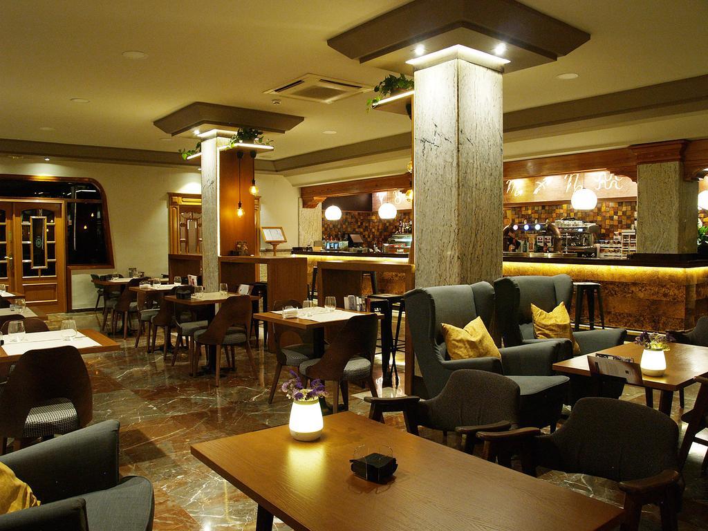Hotel Zodiaco Bailen Bagian luar foto