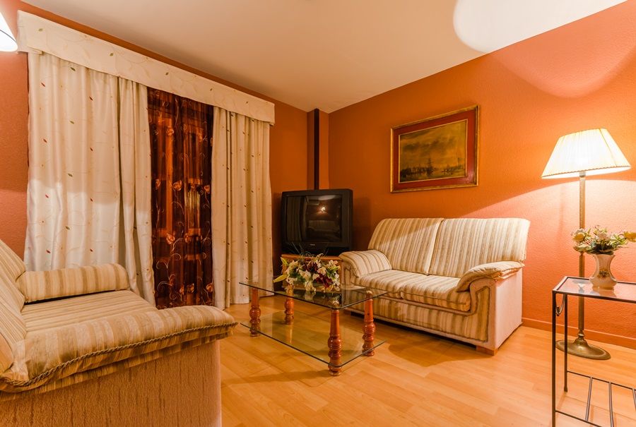 Hotel Zodiaco Bailen Bagian luar foto